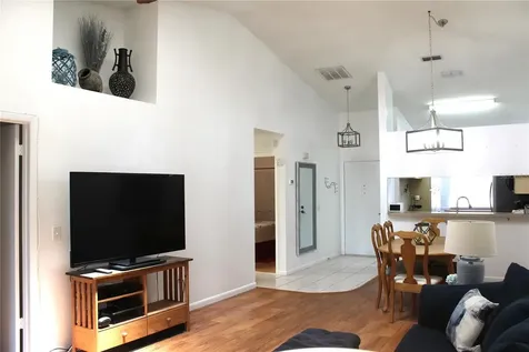 39650 Us Highway 19 N Tarpon Springs FL 34689