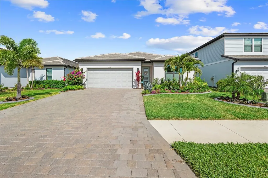 5437 Silverside Pine Court Bradenton FL 34211