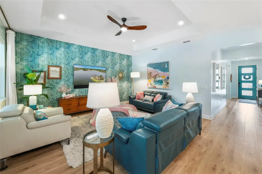 5437 Silverside Pine Court Bradenton FL 34211