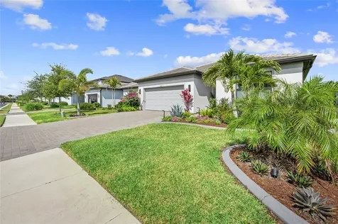 5437 Silverside Pine Court Bradenton FL 34211