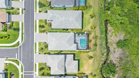 5437 Silverside Pine Court Bradenton FL 34211