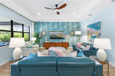 5437 Silverside Pine Court Bradenton FL 34211