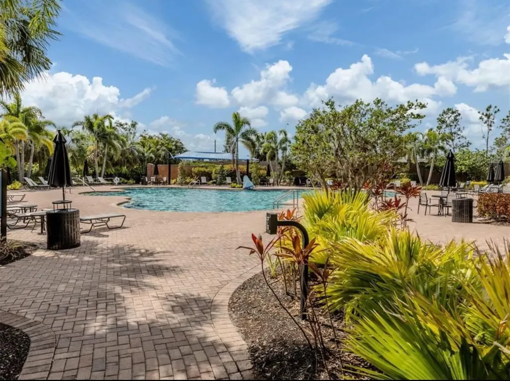 11228 Fieldstone Drive Palmetto FL 34221