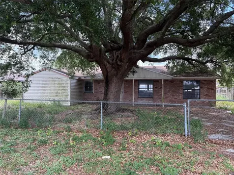 830 N 10th Street Eagle Lake FL 33839
