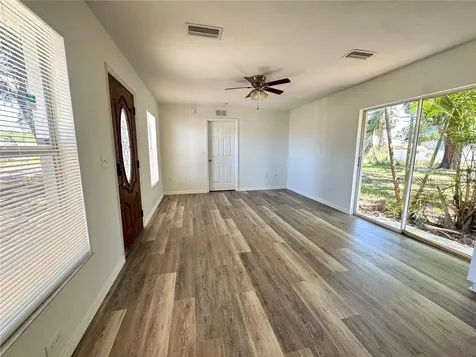 307 27th Street E Palmetto FL 34221