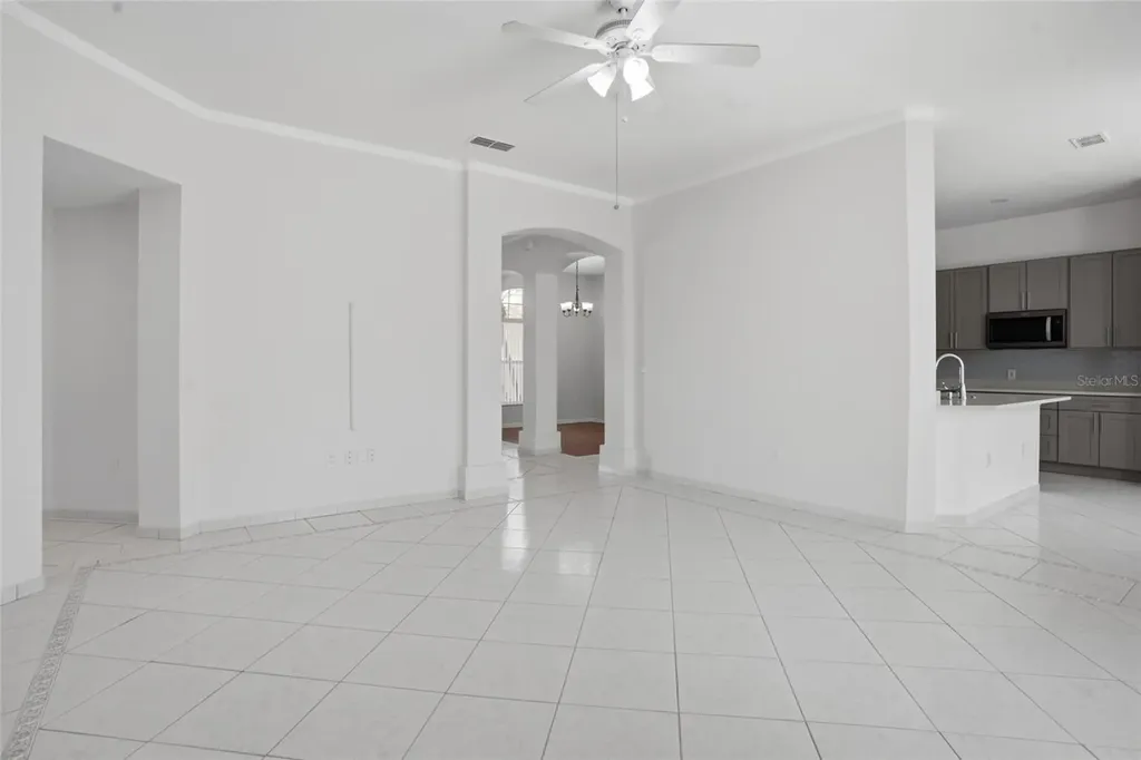 2415 Timothy Lane Kissimmee FL 34743