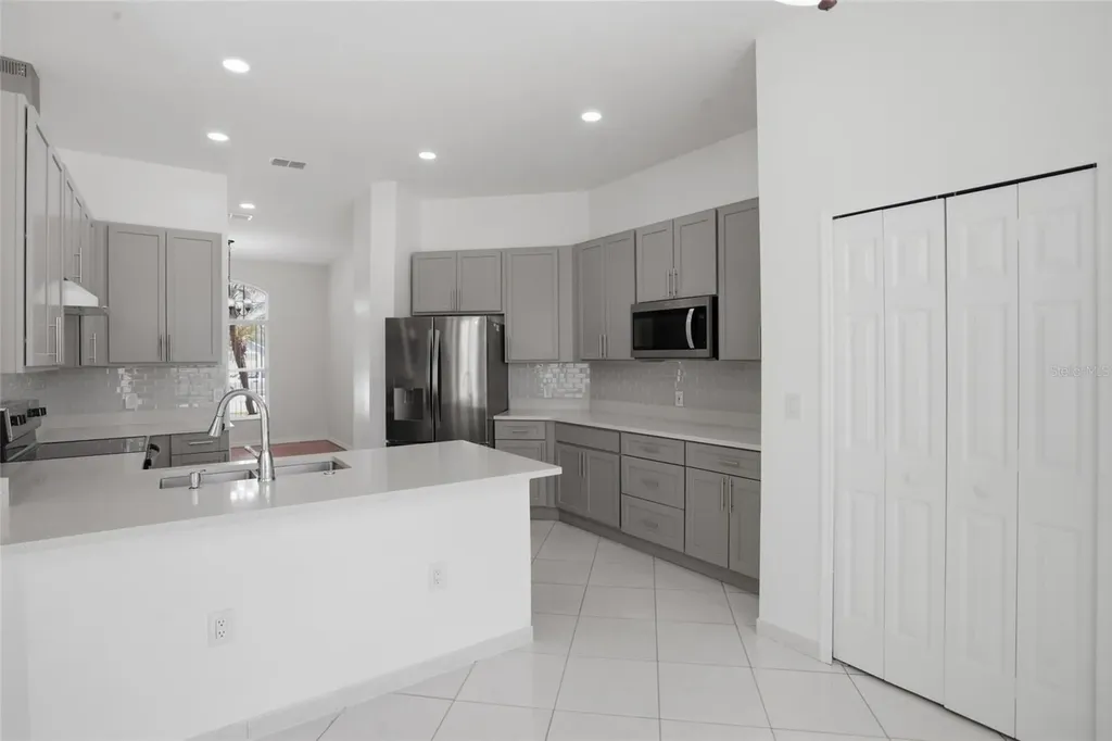 2415 Timothy Lane Kissimmee FL 34743