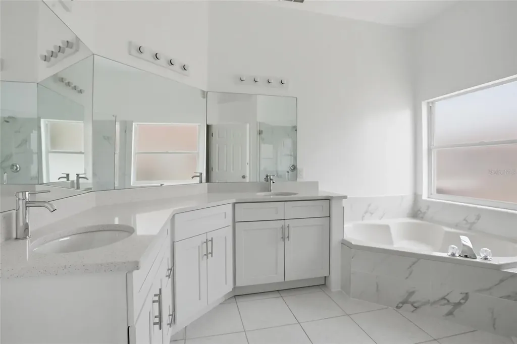 2415 Timothy Lane Kissimmee FL 34743