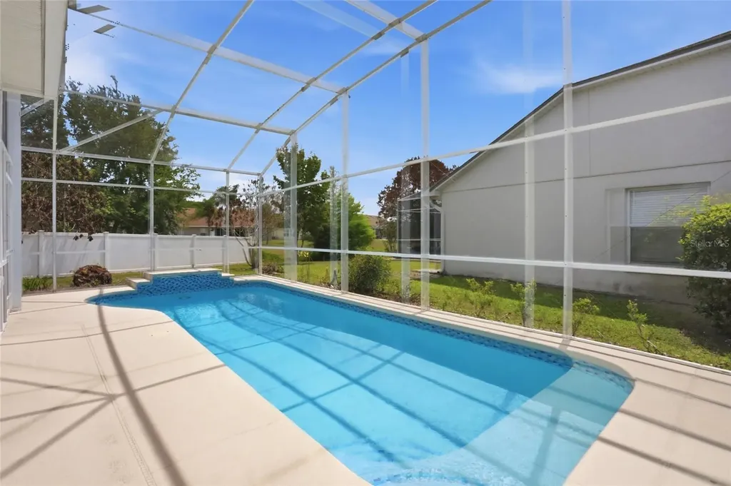 2415 Timothy Lane Kissimmee FL 34743