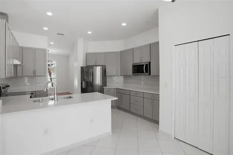 2415 Timothy Lane Kissimmee FL 34743