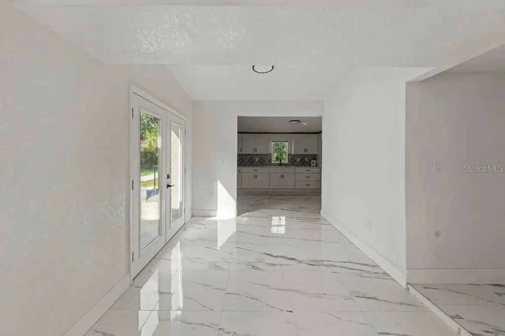 1602 S Tanner Road Orlando FL 32833