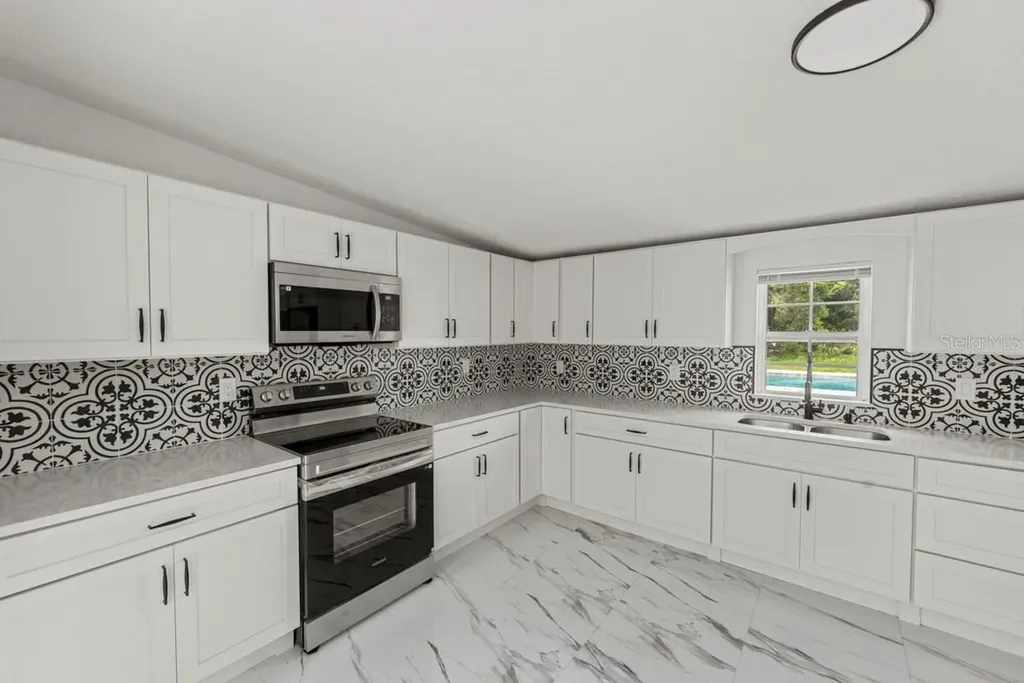 1602 S Tanner Road Orlando FL 32833