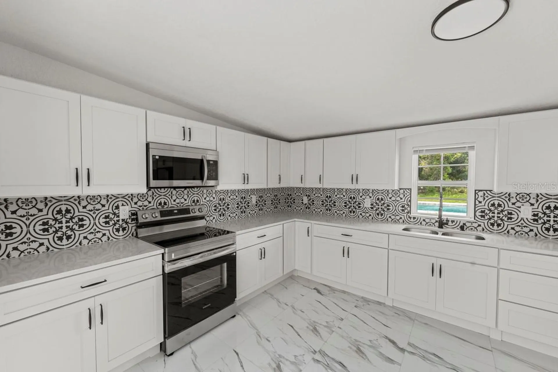 1602 S Tanner Road Orlando FL 32833