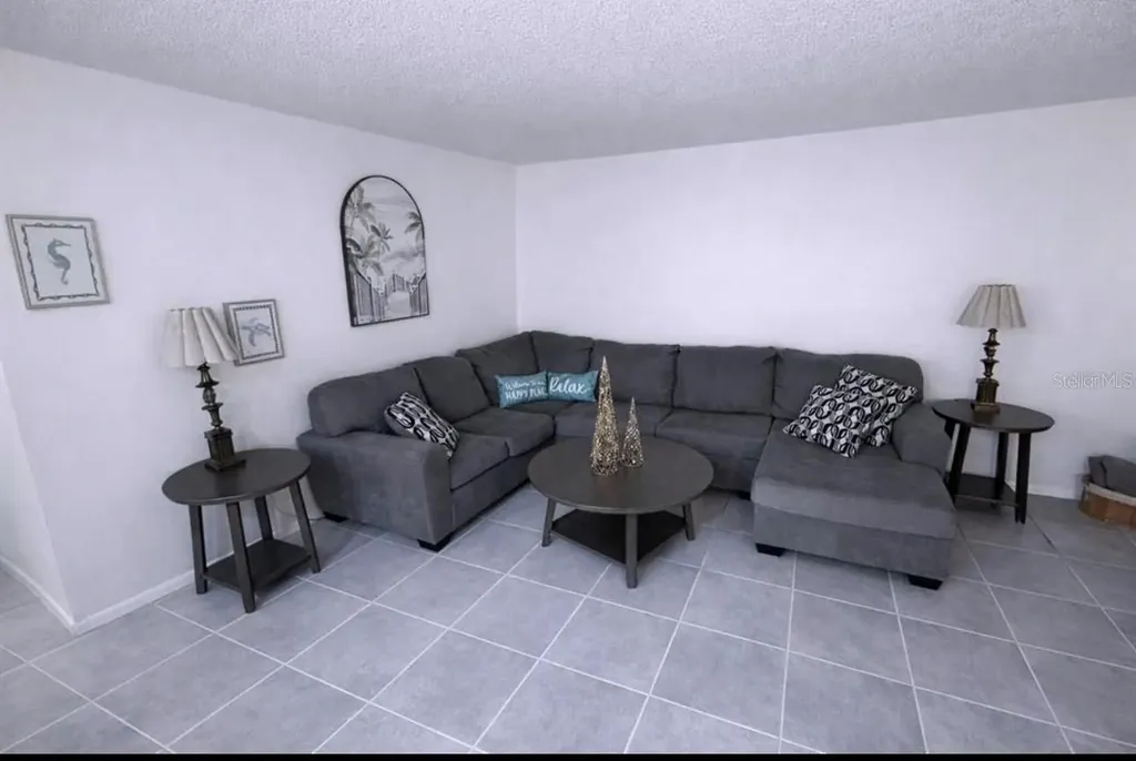 3300 Fox Chase Circle N Palm Harbor FL 34683
