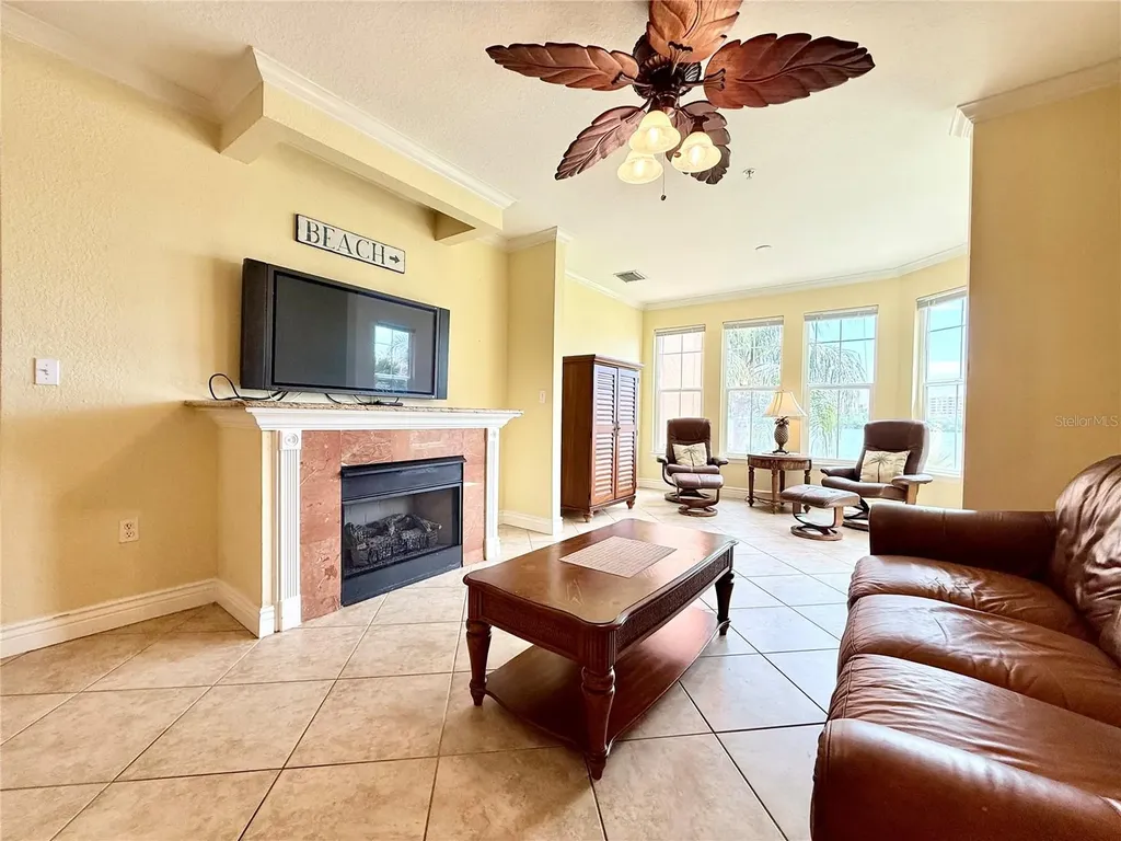 2747 Via Capri Clearwater FL 33764
