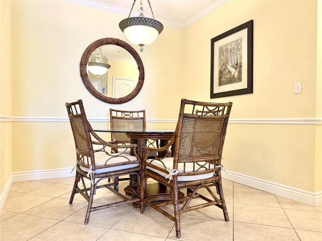 2747 Via Capri Clearwater FL 33764