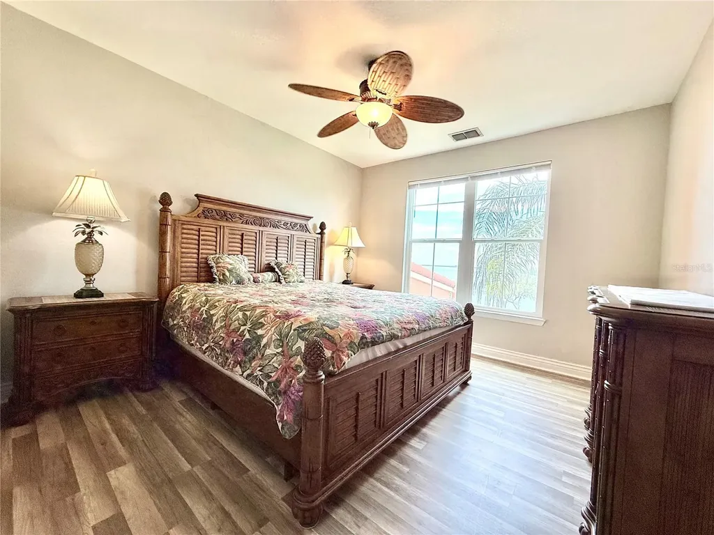 2747 Via Capri Clearwater FL 33764