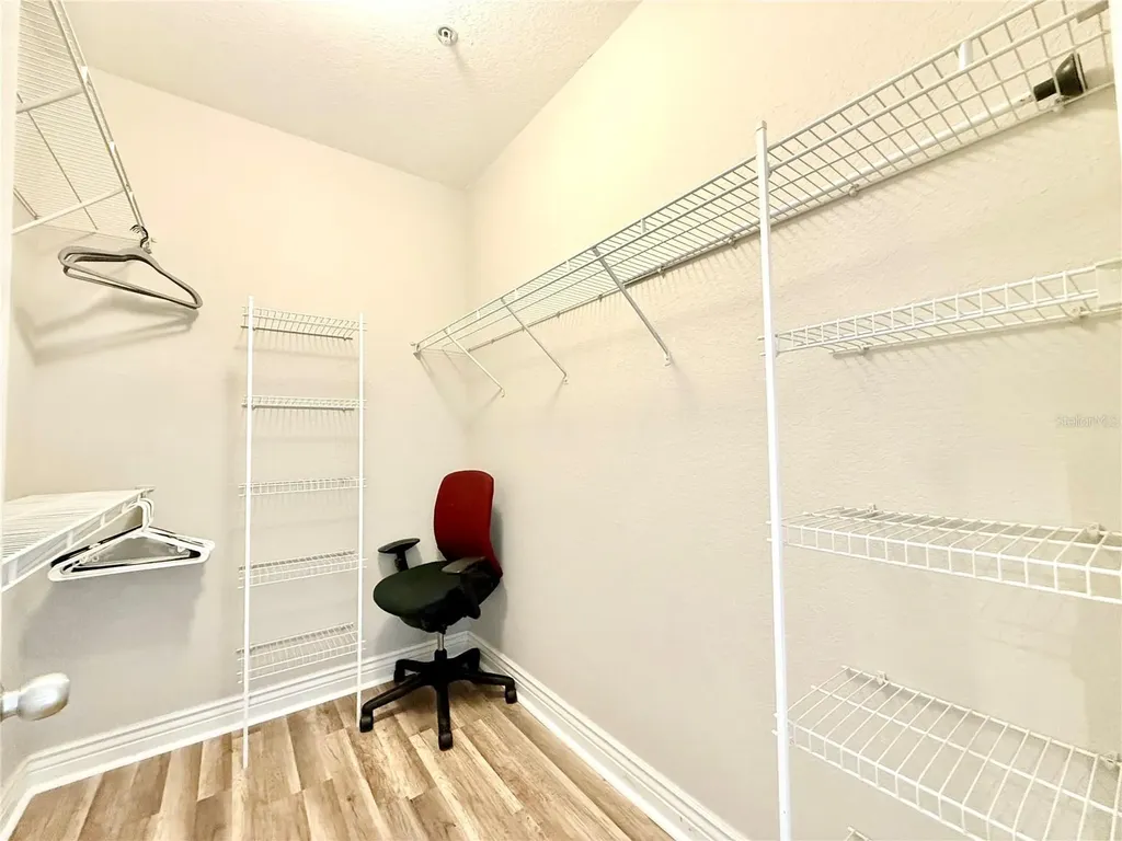 2747 Via Capri Clearwater FL 33764
