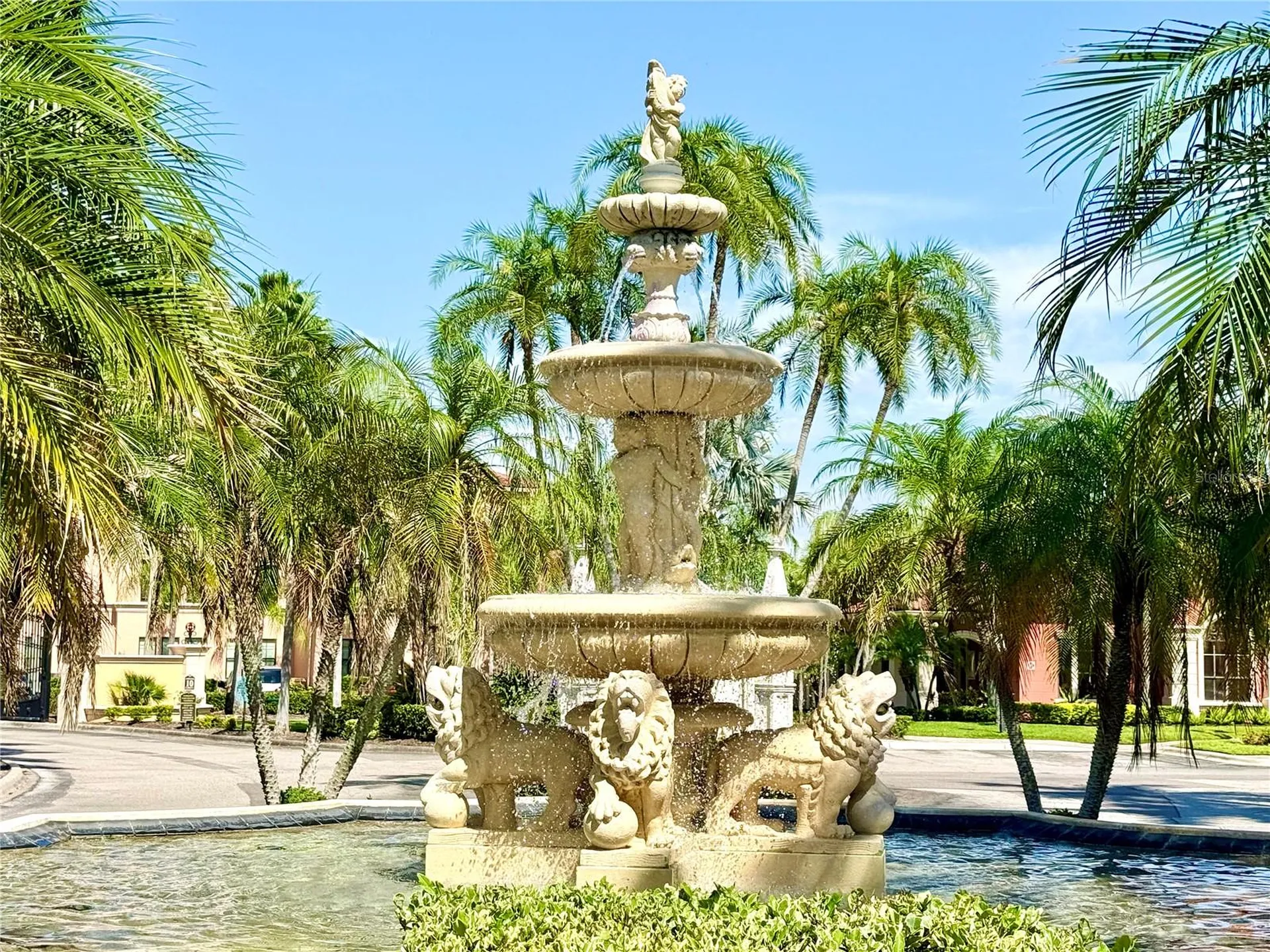 2747 Via Capri Clearwater FL 33764