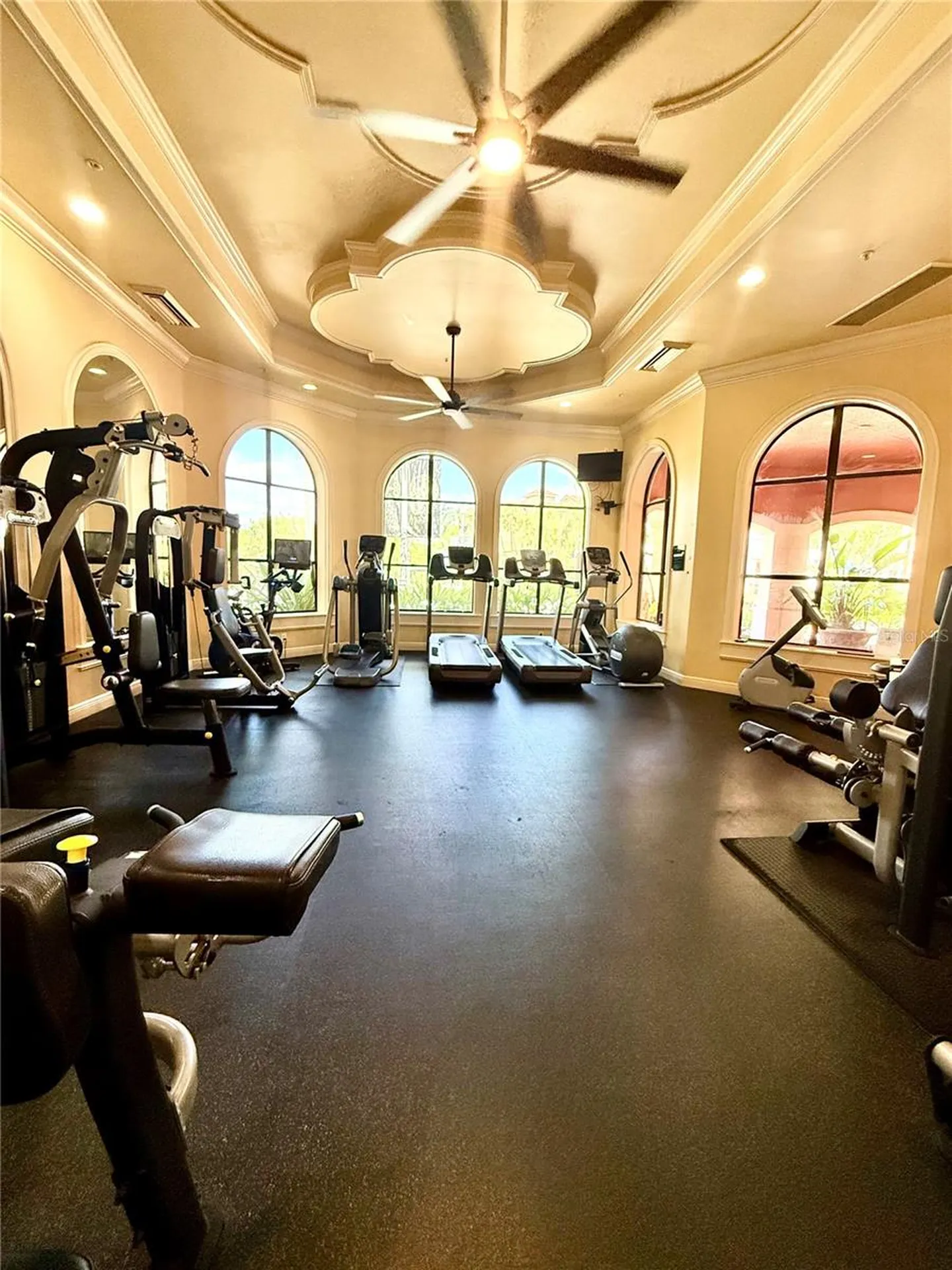 2747 Via Capri Clearwater FL 33764