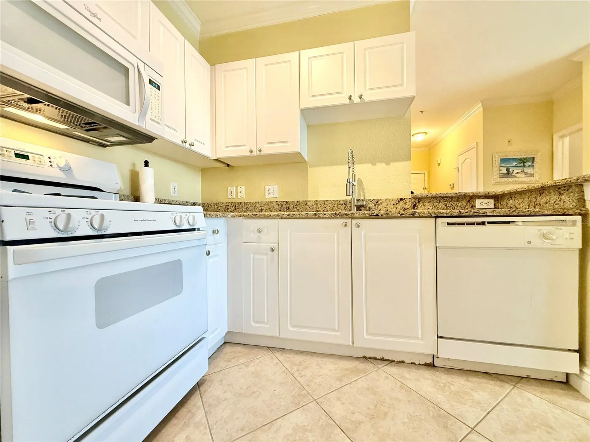 2747 Via Capri Clearwater FL 33764