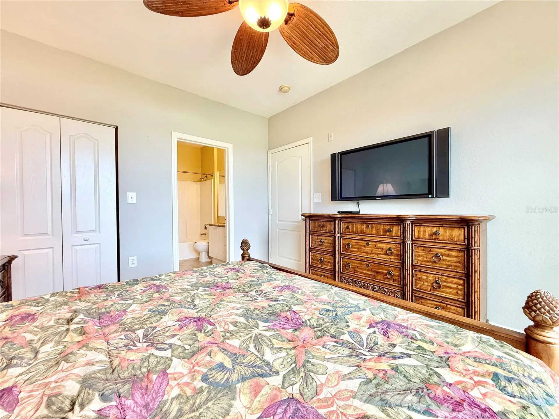 2747 Via Capri Clearwater FL 33764
