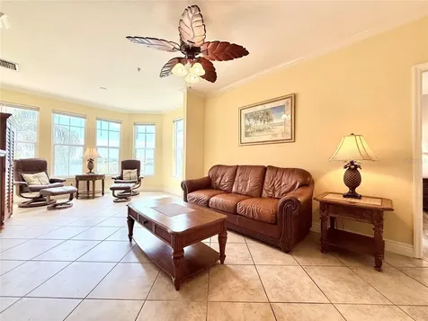 2747 Via Capri Clearwater FL 33764