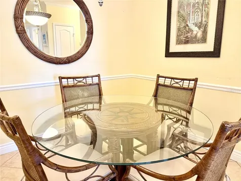 2747 Via Capri Clearwater FL 33764