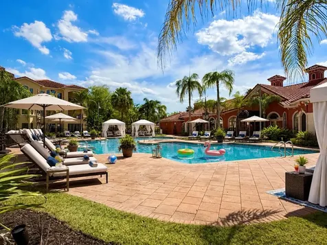 2747 Via Capri Clearwater FL 33764