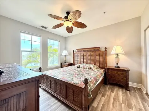 2747 Via Capri Clearwater FL 33764
