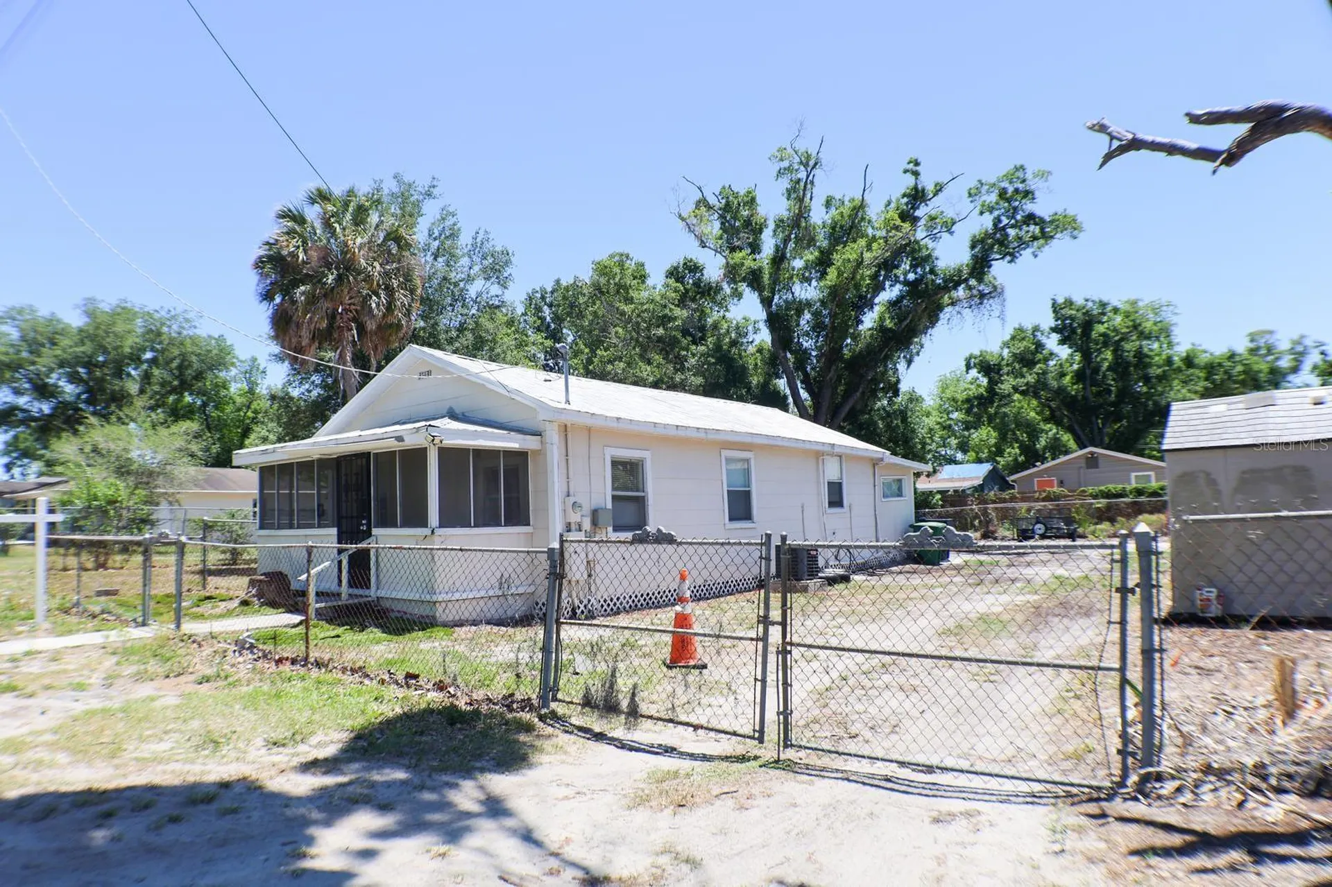 3113 E North Bay Street Tampa FL 33610