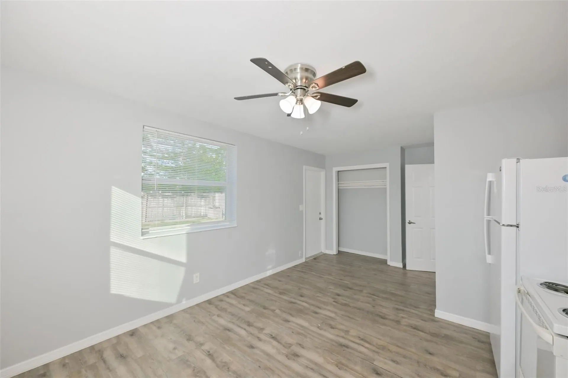 1956 Mcmullen Road Largo FL 33771