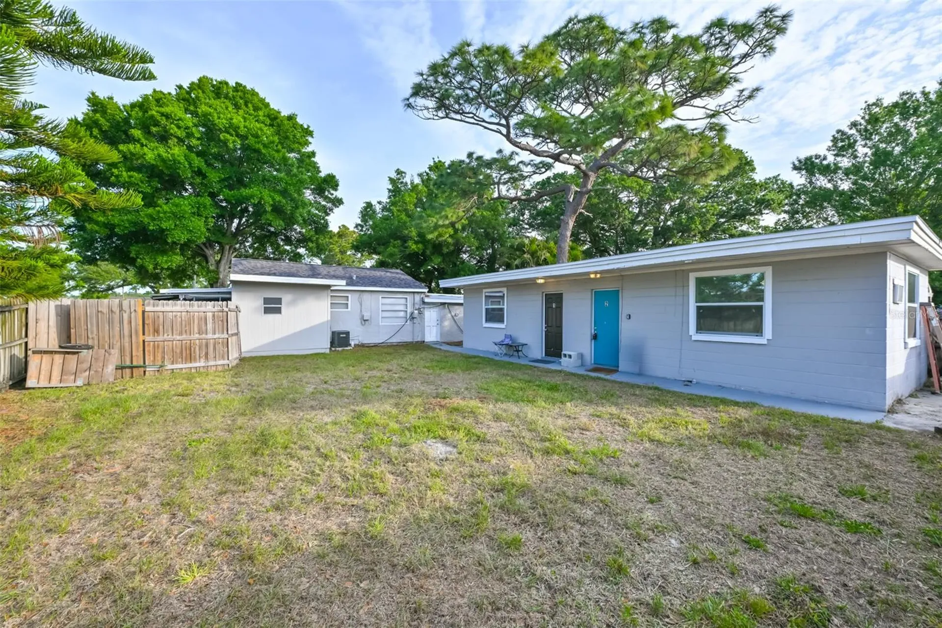 1956 Mcmullen Road Largo FL 33771
