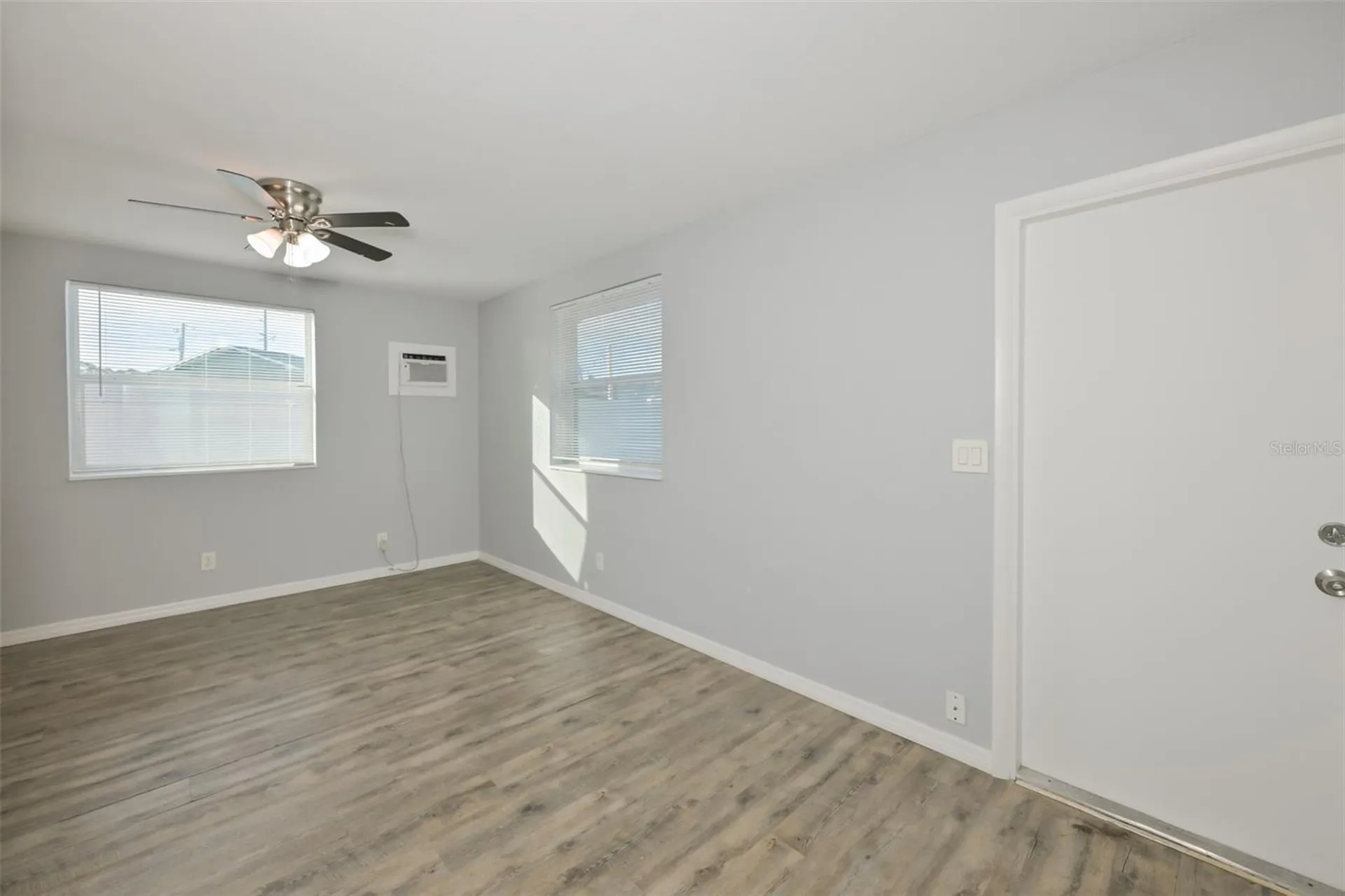 1956 Mcmullen Road Largo FL 33771