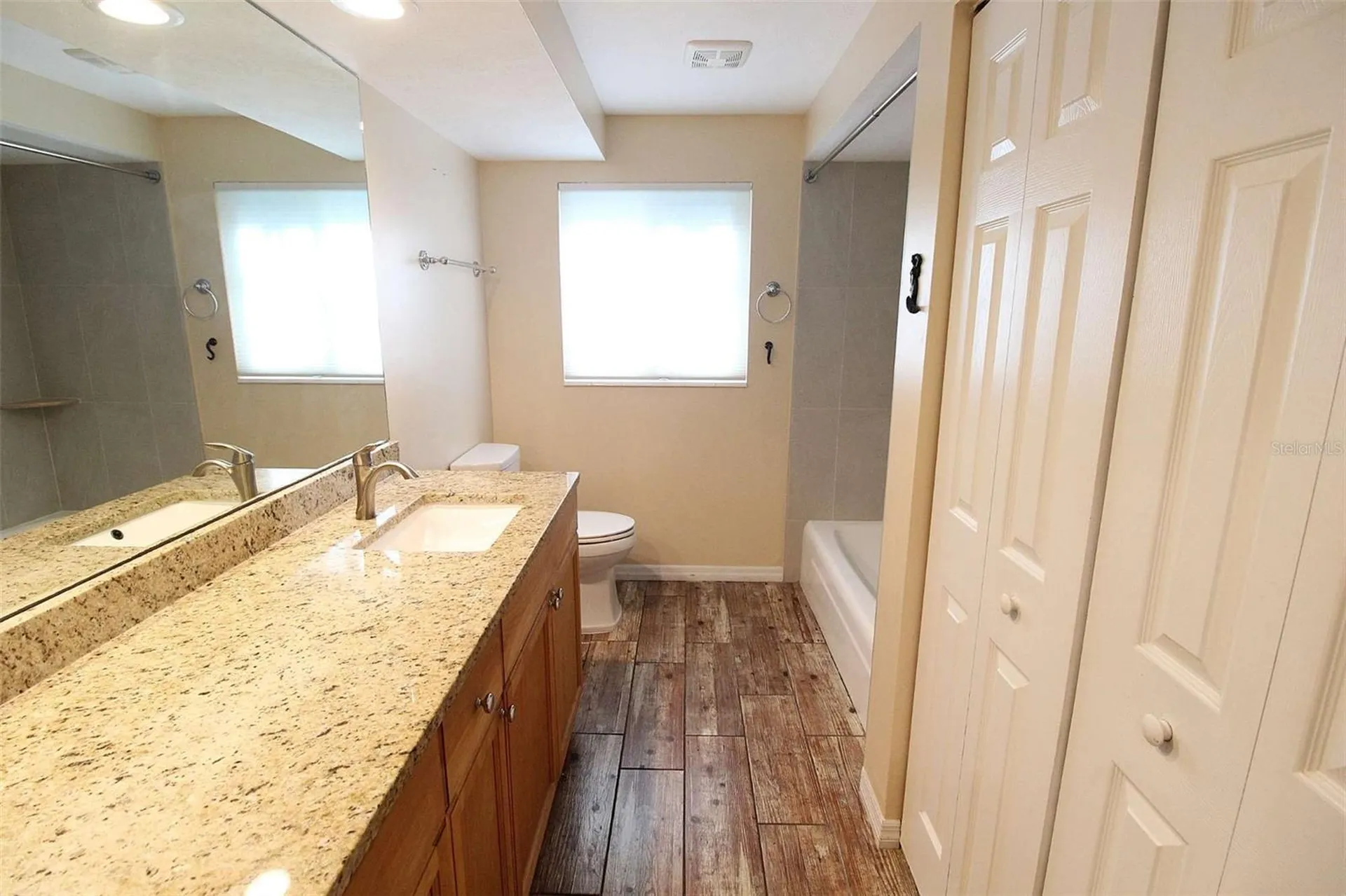 5521 Yorkshire Way Sarasota FL 34231