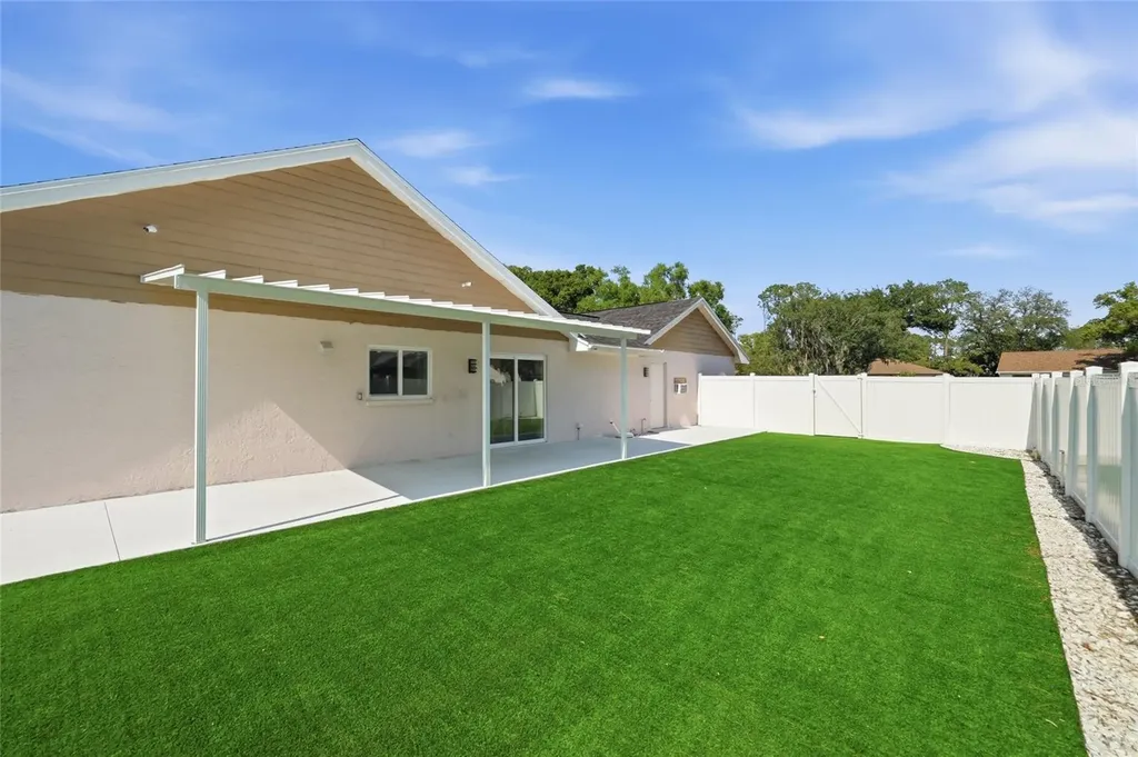11807 Nicklaus Circle Tampa FL 33624