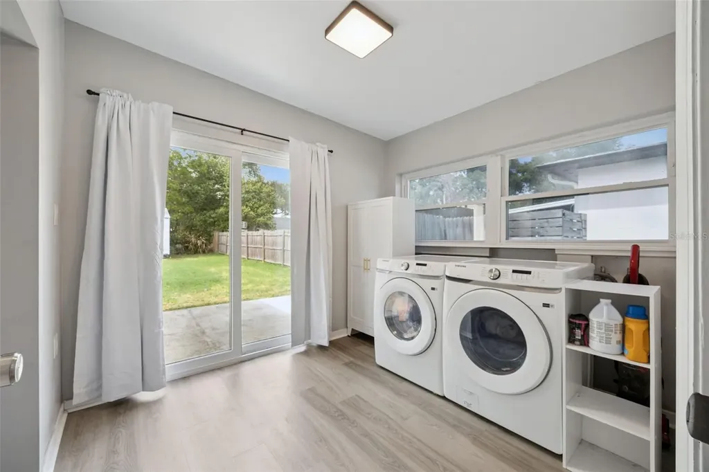 1909 White Avenue Orlando FL 32806
