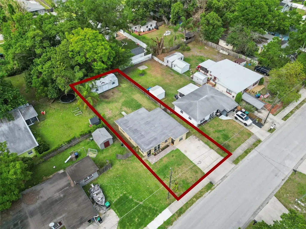 1909 White Avenue Orlando FL 32806