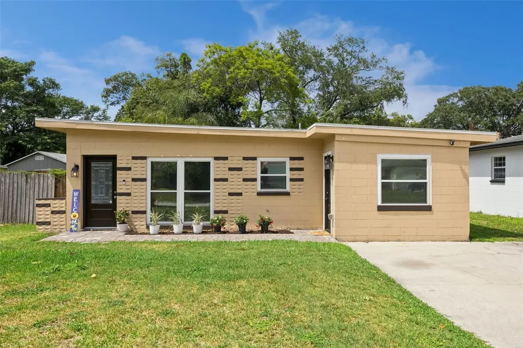1909 White Avenue Orlando FL 32806