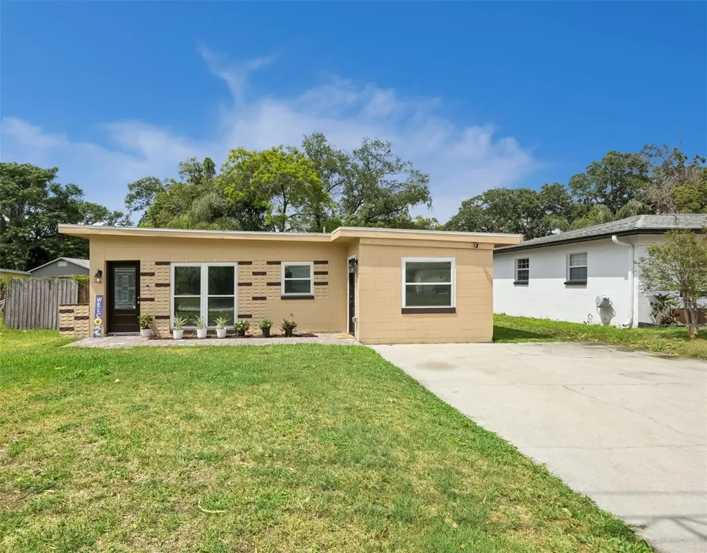 1909 White Avenue Orlando FL 32806