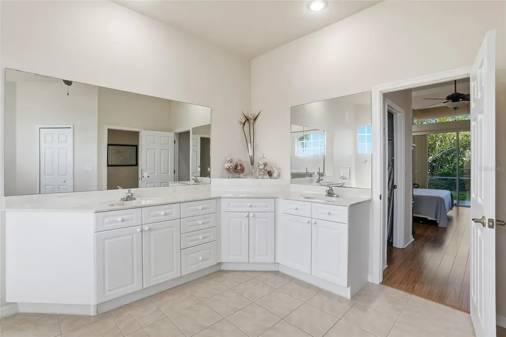 3425 NW 19th Terrace Cape Coral FL 33993