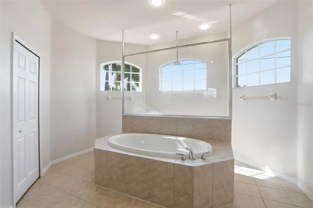 3425 NW 19th Terrace Cape Coral FL 33993