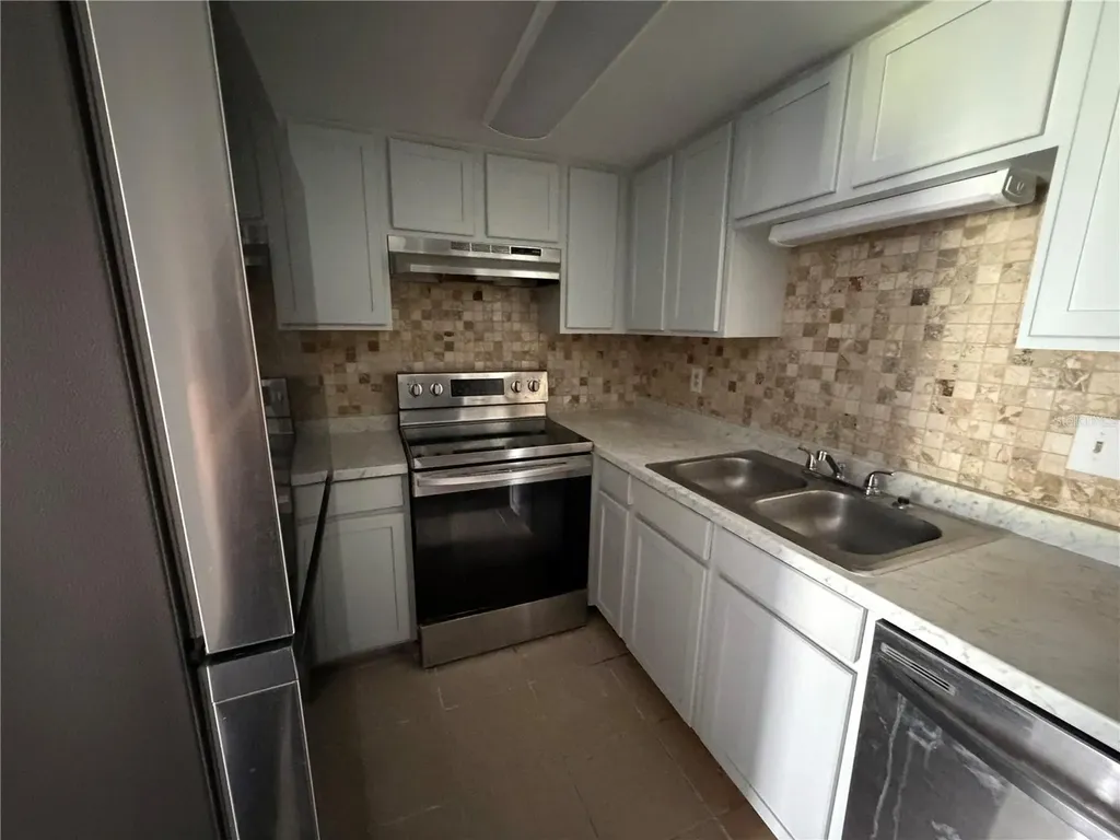 4215 S Semoran Boulevard Orlando FL 32822