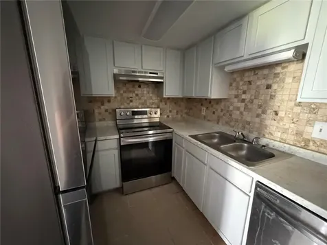 4215 S Semoran Boulevard Orlando FL 32822