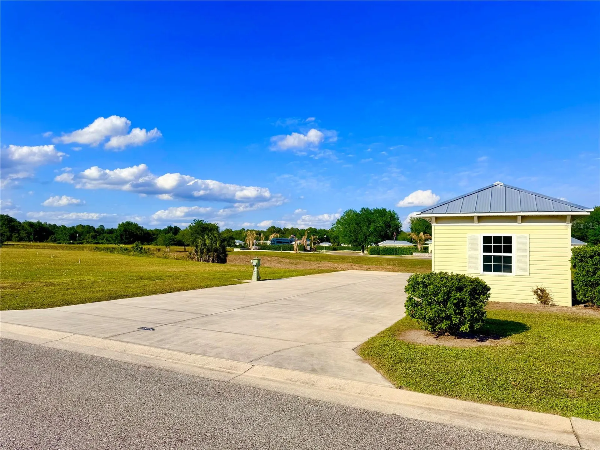 9381 SE 47th Way Webster FL 33597