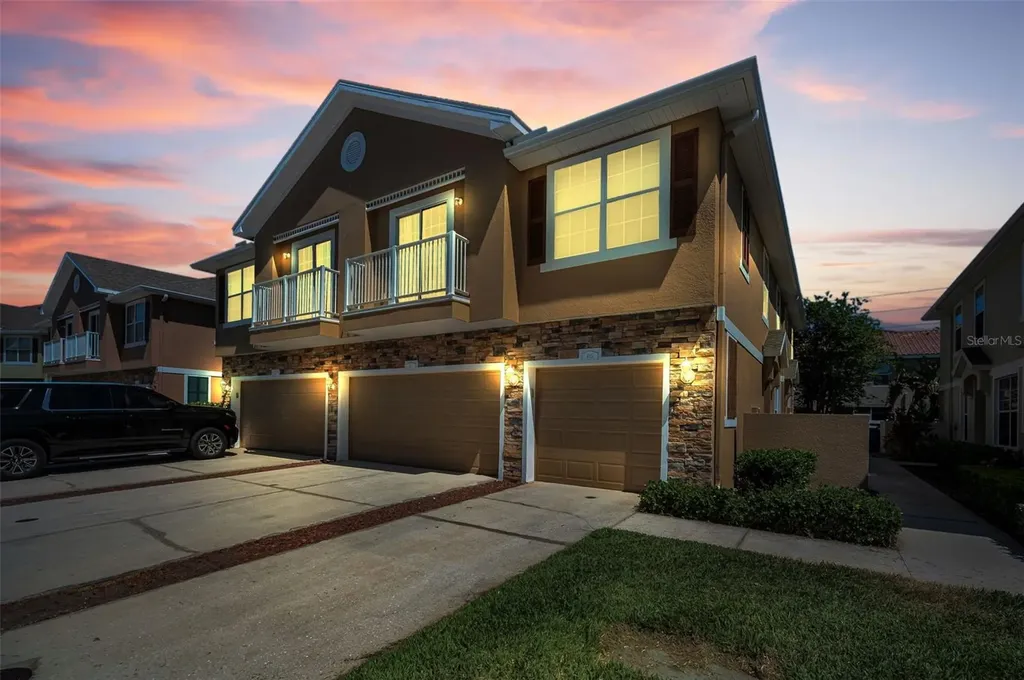 617 52nd Avenue N St Petersburg FL 33703