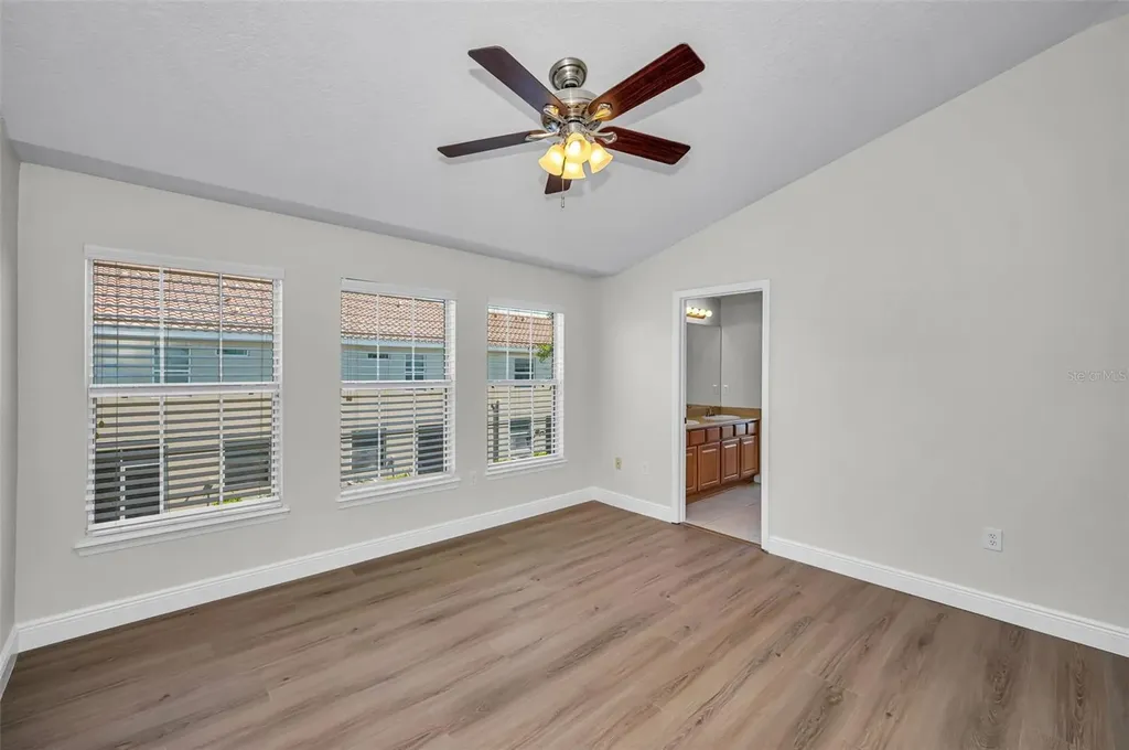 617 52nd Avenue N St Petersburg FL 33703