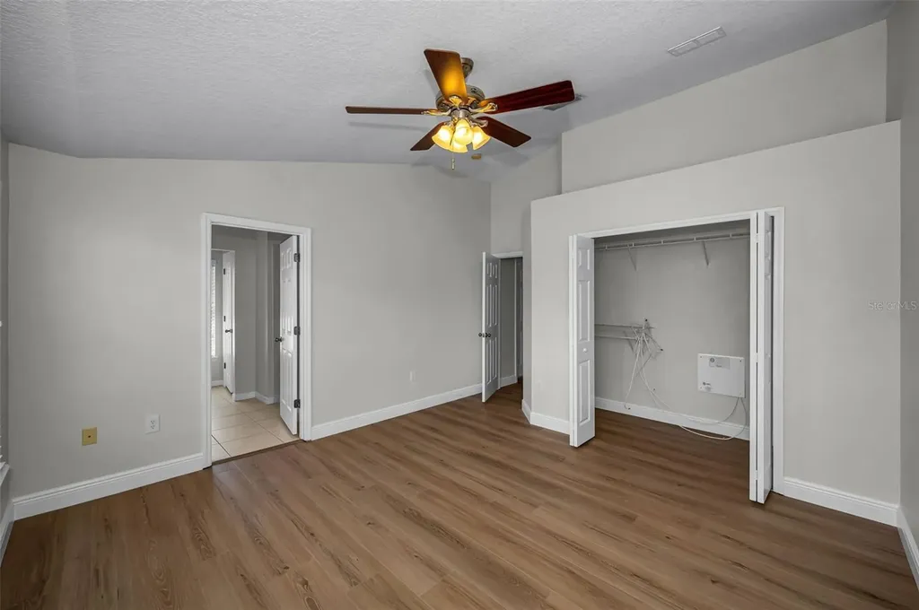 617 52nd Avenue N St Petersburg FL 33703