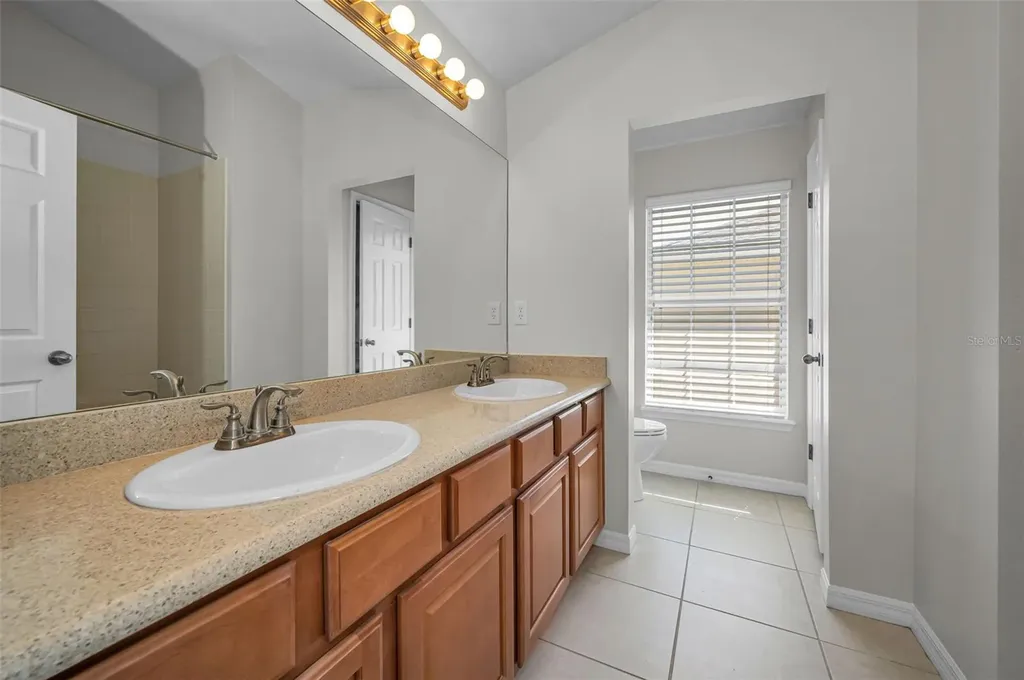 617 52nd Avenue N St Petersburg FL 33703