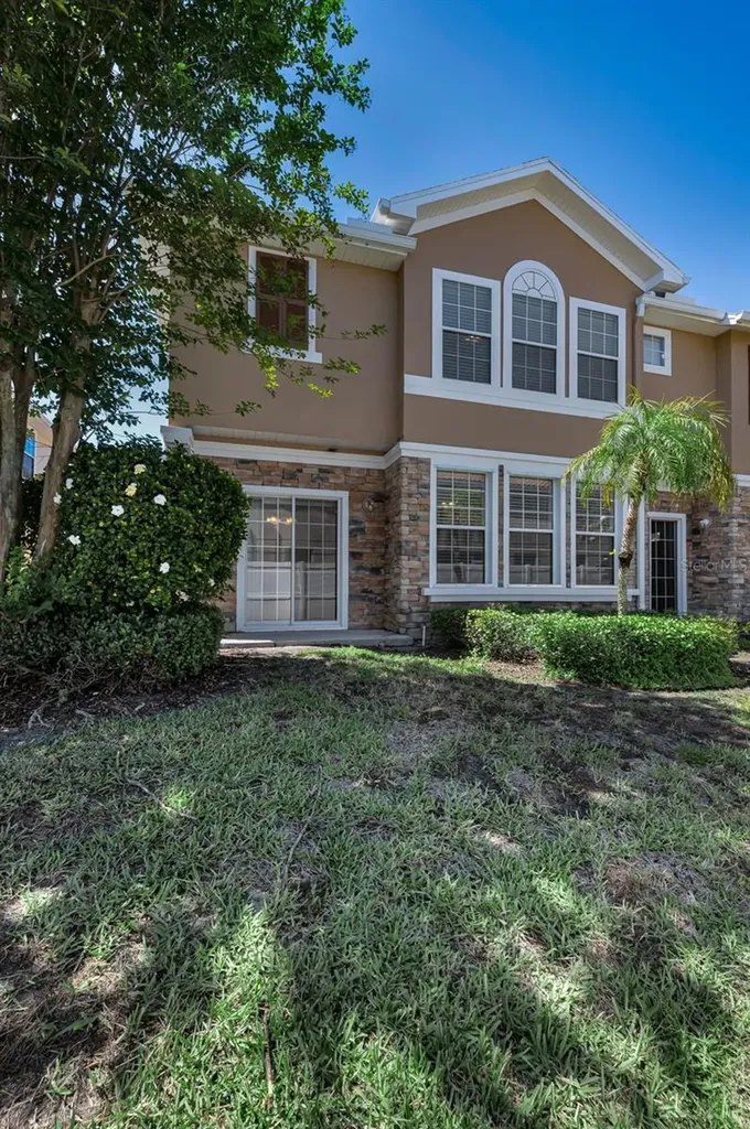 617 52nd Avenue N St Petersburg FL 33703